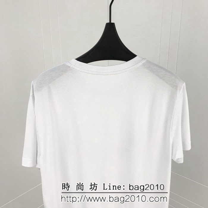 FENDI芬迪 19ss早春新款短袖 小怪獸字母印花圖案 定制絲光面料 高版本情侶款 ydi2170